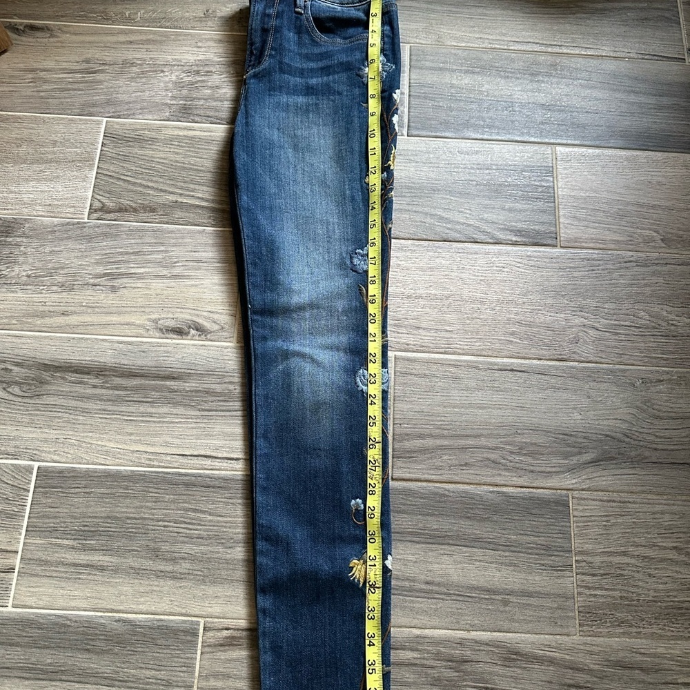 DRIFTWOOD Blue Skinny Jeans with Elegant Detailing - Picture 9 of 14